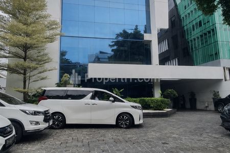 Jual Gedung Bagus Strategis di Jalan Diponegoro Jakarta Pusat