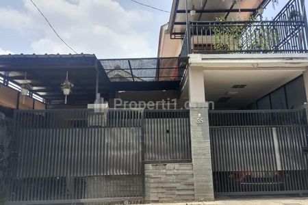 Dijual Rumah 2,5 Lantai Terawat di Cisaranten Wetan Arcamanik Kota Bandung