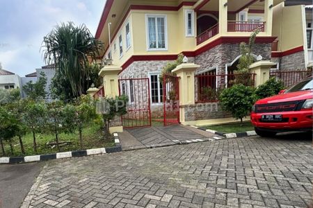 Dijual Rumah Mewah Siap Huni Dalam Komplek Metro Permata Karang Tengah Ciledug Tangerang