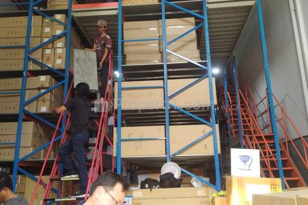 Dijual Gudang 1 Unit Siap Pakai di Green Sedayu Bizpark Cakung Jakarta Timur