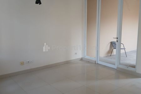 Disewakan Rumah Rapih Sudah Renovasi Siap Huni di Jakarta Garden City Cluster South Thames Jakarta Timur