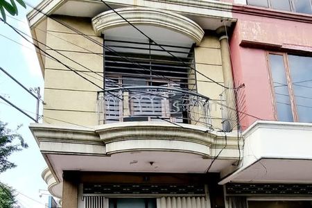 Ruko Disewakan di Jalan Polisi Istimewa Keputran Tegalsari Surabaya Pusat