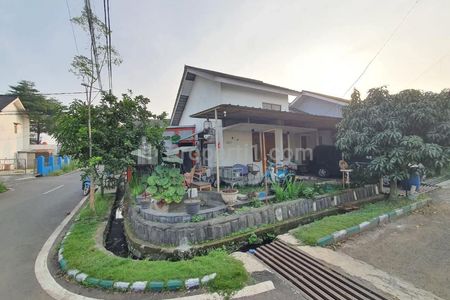 Jual Rumah Tanah Luas di Ciwastra Dekat Metro Margahayu Bandung