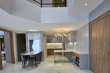 Disewakan Tahunan Apartemen Grand Jati Junction Type Eaglewood View City - 3 BR Furnished