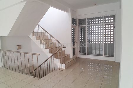 Sewa Ruko Siap Pakai di Main Road Bandung 