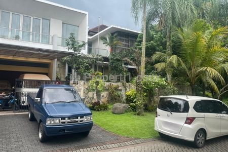 Dijual Rumah Araya Malang, Luas Tanah 977