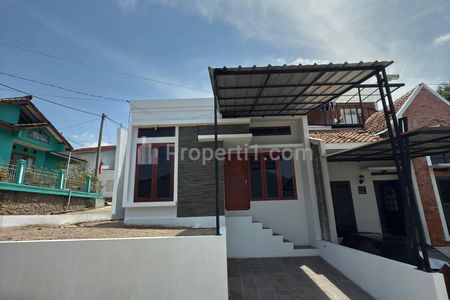 Dijual Rumah Siap Huni Sebelah Manglayang Regency, Bandung Timur 