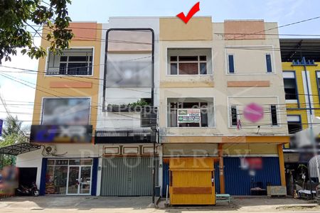 Jual Harga Murah Ruko 3,5 Lantai SHM Pusat Bisnis di Jalan Gusti Hamzah, Pontianak