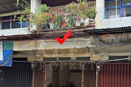 Dijual Ruko 2,5 Lantai Harga Murah Siap Huni Cocok Bikin Usaha Grosir di Jalan Gusti Situt Mahmud, Pontianak
