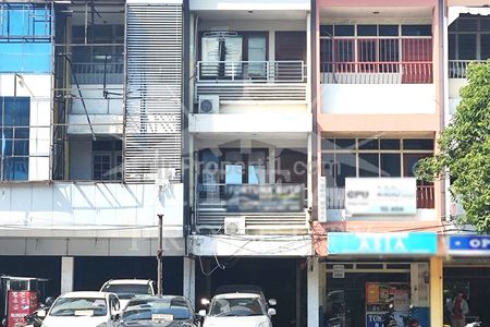 Jual Ruko 3 Lantai Pusat Bisnis Siap Pakai Usaha Kuliner