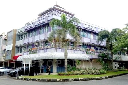 Jual Ruko Full Beton 3,5 Lantai SHM Cocok Usaha Restoran di Jalan Ahmad Yani, Pontianak