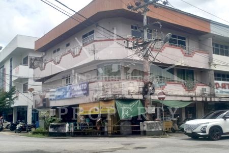 Jual Cepat Ruko Hook 3 Lantai Harga Murah Lokasi di Jalan Pattimura Pontianak Kota
