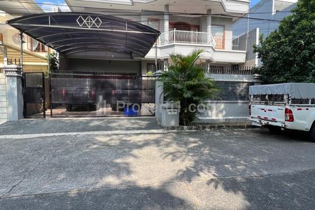 Jual Rumah Rapi di Sunter Danau Agung Jakata Utara, Hadap Timur, Jalan Lebar, Nego