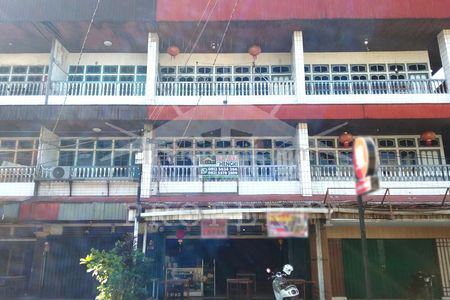 Jual Ruko 3 Lantai SHM Siap Usaha Cafe Kuliner di Jalan Siam Pontianak