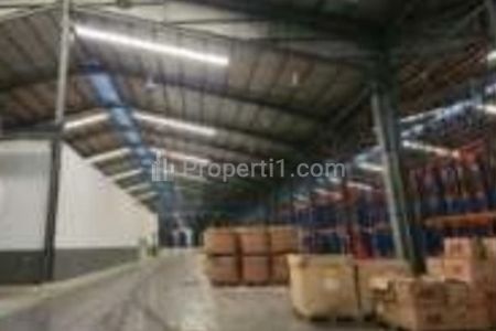 Jual Gudang Lantai Parkir Cor Beton Luas Tanah 43000m2 Bangunan 28000m2, Ada Tangki Air 300m3 di Kawasan Industri Delta Silikon Cikarang Bekasi