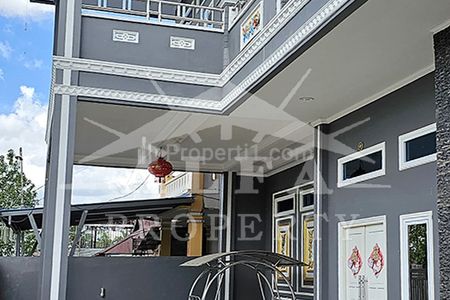 Jual Rumah Mewah Juga Tempat Usaha Sudah Siap Pakai