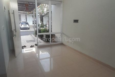 Disewakan Rumah Murah 2 Lantai di Cluster Yarra Jakarta Garden City Jakarta Timur Siap Huni Minimalis Modern