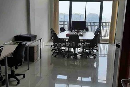 Jual Apartemen SOHO Pancoran, Tebet Barat, Jakarta Selatan - 3 BR Fully Furnished