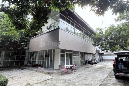 Dijual Rumah Kantor Harga Dekat NJOP di Prapanca Raya Jakarta Selatan