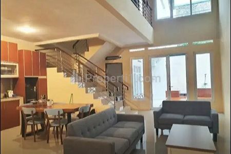 Jual Rumah Luas Sindanglaya Hanya 900 m ke Jalan A.H. Nasution Bandung - Turun Harga !!!! 