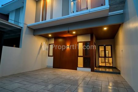Dijual Rumah Baru Dalam Komplek Tenang di Cempaka Putih Jakarta Pusat