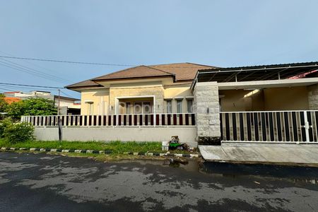 Disewakan Rumah Full Furnished di Darmo Permai Timur Surabaya