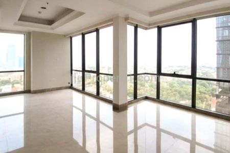 Dijual Apartemen District 8 at SCBD Jakarta Selatan – 3+1 BR 228 m2 Furnish with Private Lift – Best Layout & Best Price