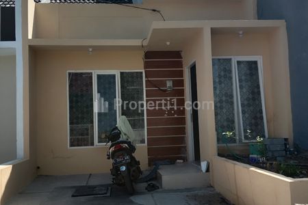 Tampak Depan Rumah