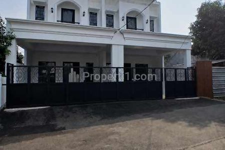 Dijual Rumah 2 Lantai Klasik Modern Siap Huni di Kav UI Barat Tanah Baru Depok