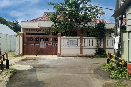 Dijual Rumah Komplek Strategis di Pamulang Tangsel