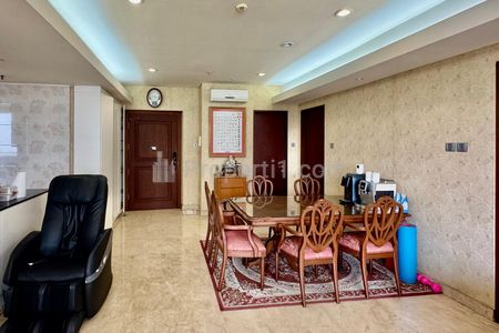 Disewakan Apartemen The Royale Springhill Residences Lantai 18 Luas 165m2 2+1 BR Furnish di Kemayoran, Jakarta Pusat Murah