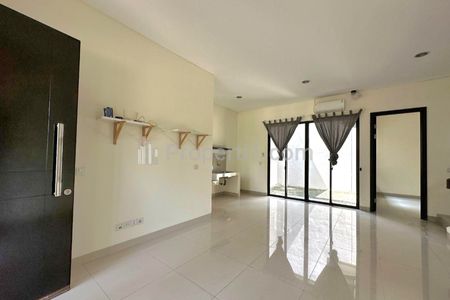 Dijual Rumah The Eminent Cluster Illustria Bumi Serpong Damai Tangerang