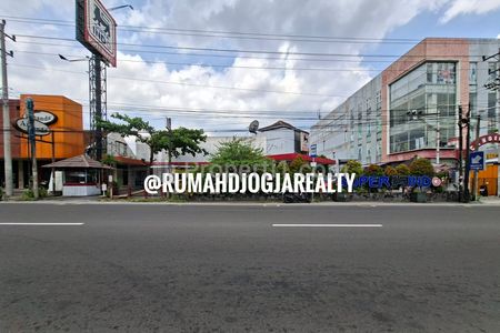 Jual Tanah Premium Super Strategis Bonus Bangunan Pinggir Jalan Kaliurang km 6 Yogyakarta