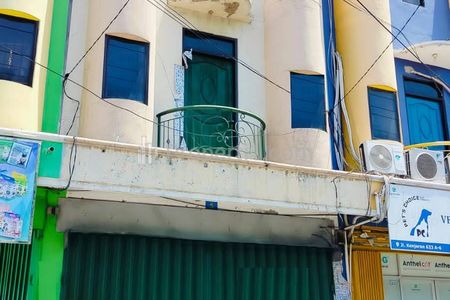 Ruko Dijual Raya Kenjeran Surabaya Timur 3 Lantai Siap Pakai