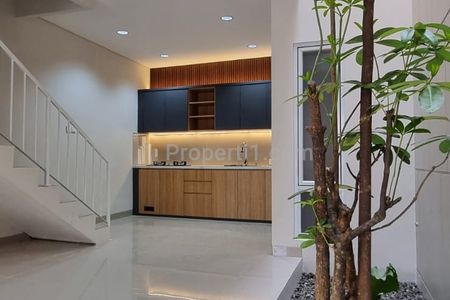 Jual Rumah Brand New di Daerah Duri Kepa Dekat Tanjung Duren Jakarta Barat - FREE Kompor Tanam