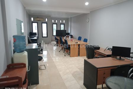 Disewakan Ruko Bagus Strategis Daerah Pungkur Bandung