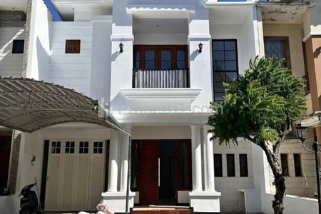 Jual Cepat Rumah Mewah 2 Lantai di Perum Jemursari Regency Surabaya