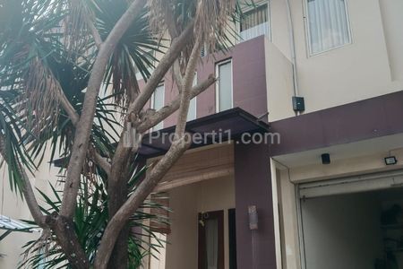Dijual Rumah 2 Lantai Dalam Perumahan Megapolitan Cinere, Depok
