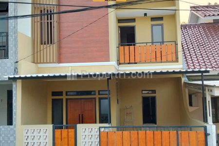 Dijual Rumah Minimalis 2 Lantai Siap Huni Dalam Cluster di Graha Raya Bintaro Pondok Aren Tangerang Selatan