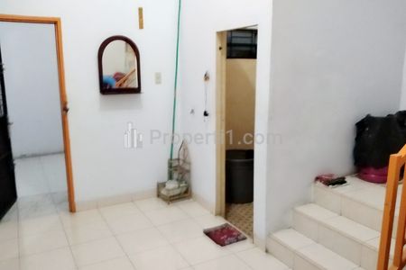 Dijual Rumah 3 Lantai Komplek Pukat I Junction Jalan Pukat I, Bantan Timur, Medan Tembung, Medan