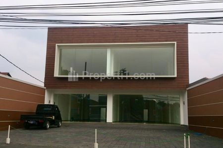 Dijual Kantor atau Ruko Baru di Pinggir Jl. Moch Kahfi, Jakarta Selatan