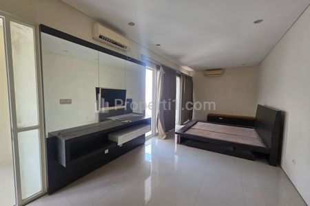 Disewakan Rumah Semi Furnish di Perumahan Royal Residence Wiyung Surabaya Barat