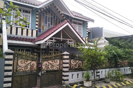 Jual Rumah SHM Strategis Dekat A. Yani di Gayungsari, Surabaya - Dekat Bandara, Tol Waru, Royal Plaza, Sidoarjo Kota - Siap Nego