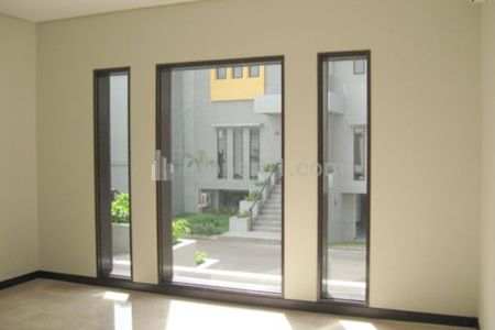 Disewakan Rumah 4 Kamar Tidur di Cilandak, Jakarta Selatan