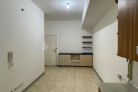 Disewakan Tahunan Apartemen Seasons City 2 Kamar Kosongan Ada Kitchen Set di Grogol Jakarta Barat