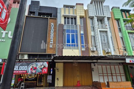 Dijual Murah Ruko 3 Lantai Bebas Baniir Depan Apartemen Citypark Cengkareng Jakarta Barat