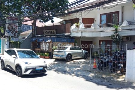 House for Rent Land Size 1050m2 in Cipete, South Jakarta – Ideal for Home Office or Restaurant