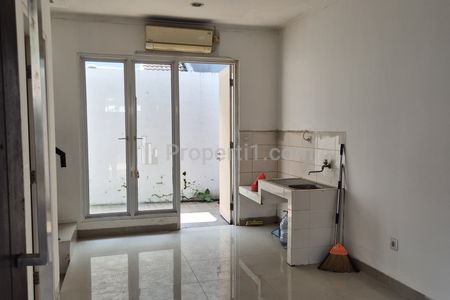 Disewakan Murah Rumah Berlokasi di Milano Village Gading Serpong, Tangerang