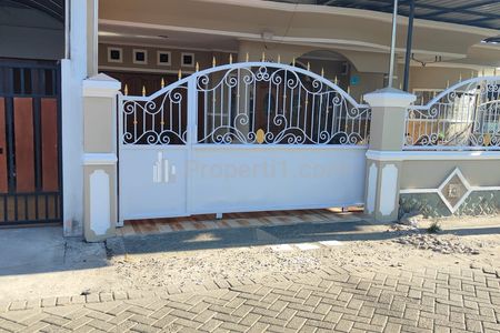 Dijual Rumah 2 Lantai Siap Huni di Kebraon Surabaya 