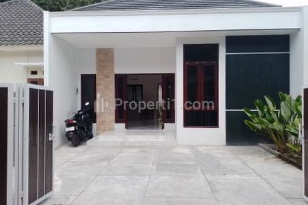 Jual Rumah Baru Strategis Dekat Kampus UAD 2 Jl Pramuka Umbulharjo Kotamadya Yogyakarta